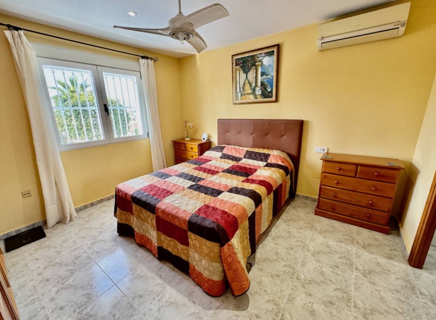 Resale - Villa - Benijofar