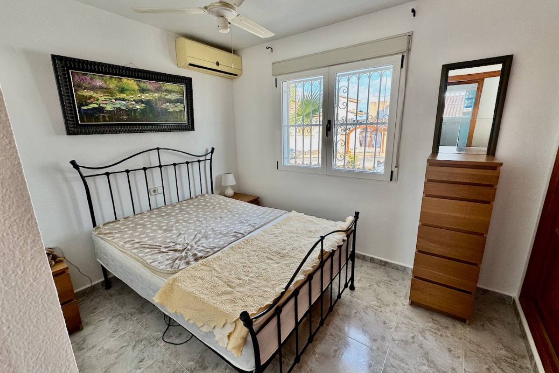 Resale - Villa - Benijofar