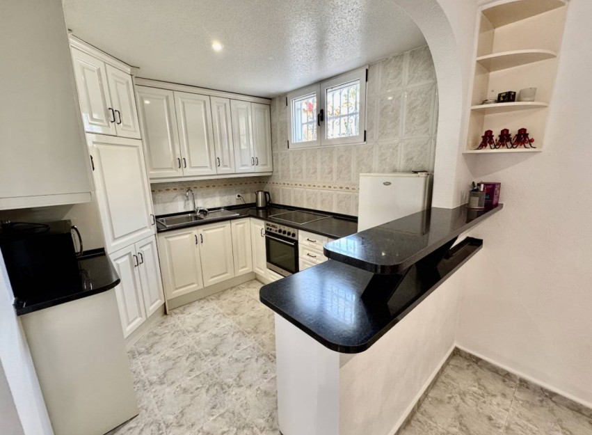 Resale - Villa - Benijofar