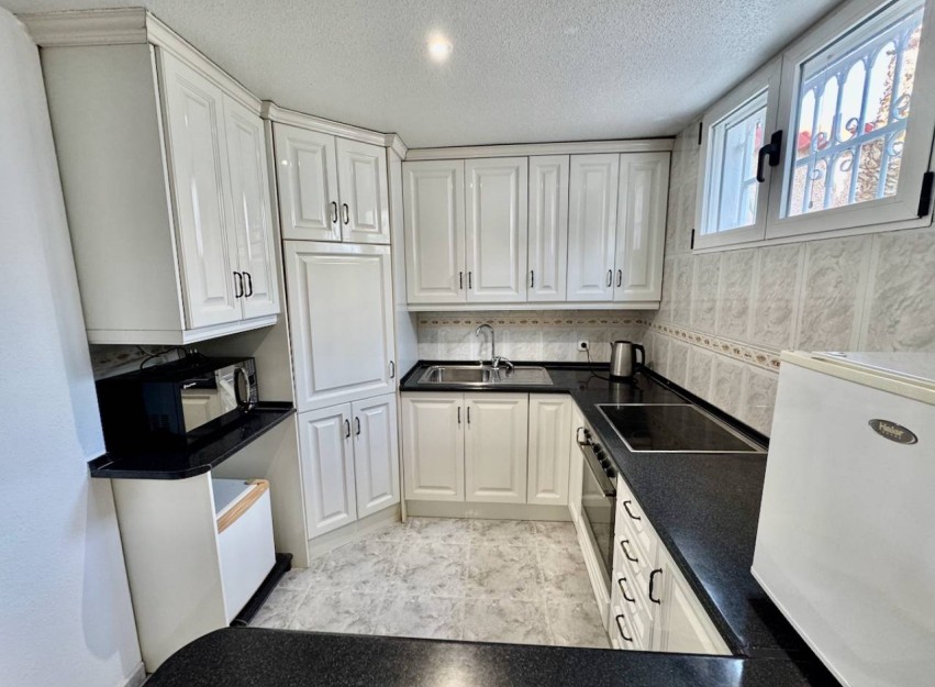 Resale - Villa - Benijofar