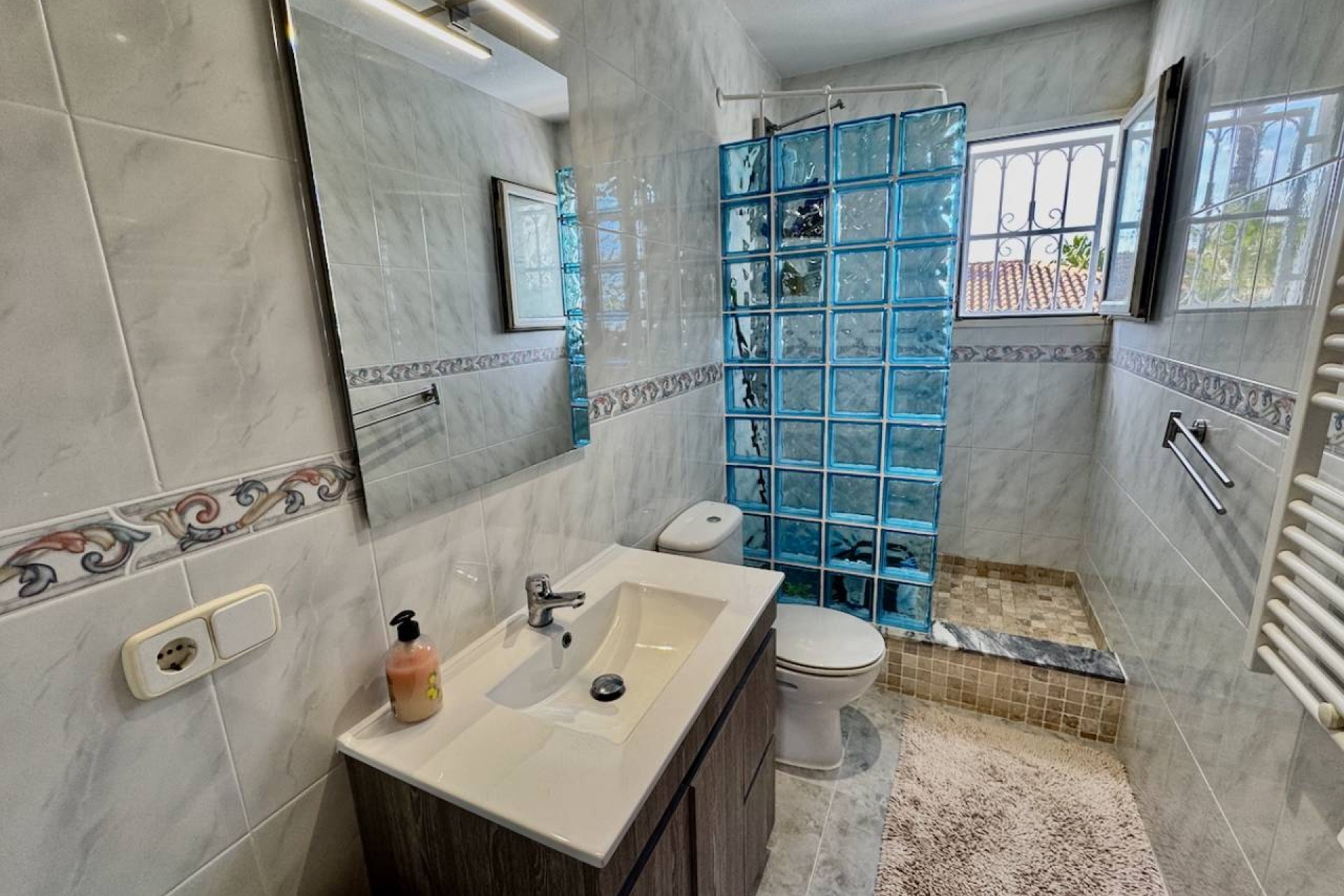 Resale - Villa - Benijofar