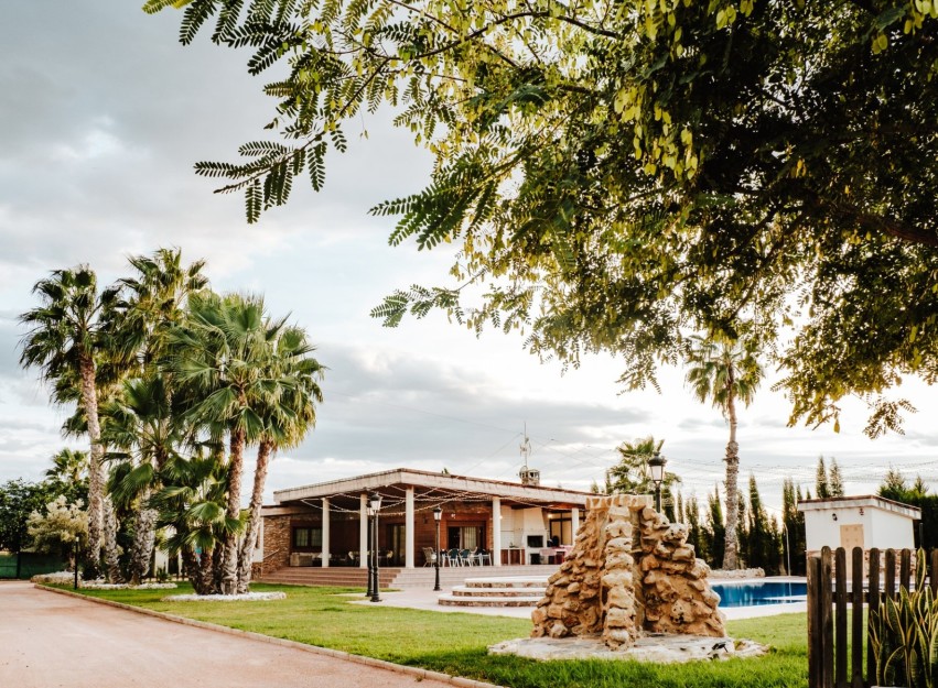 Resale - Villa - Catral
