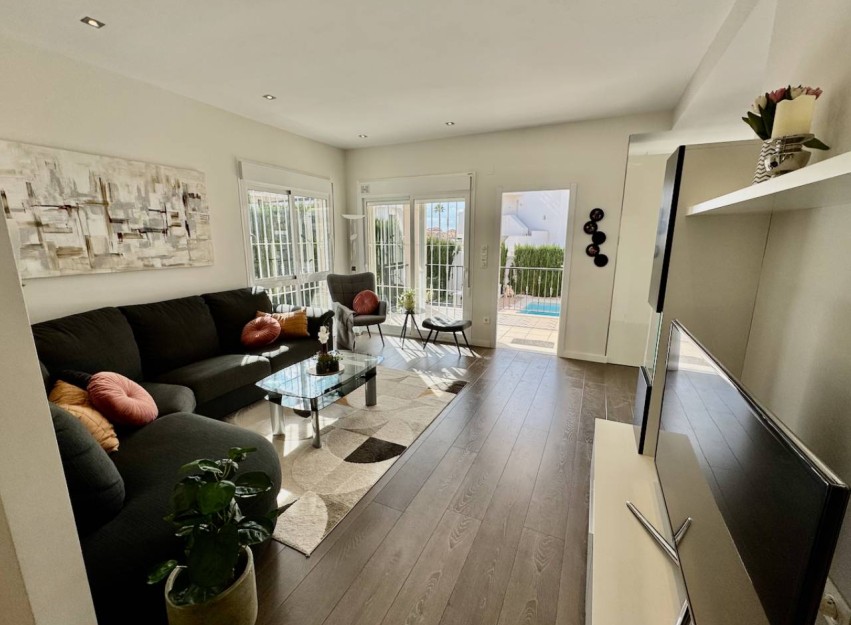 Resale - Villa - Ciudad Quesada - Lo Marabú