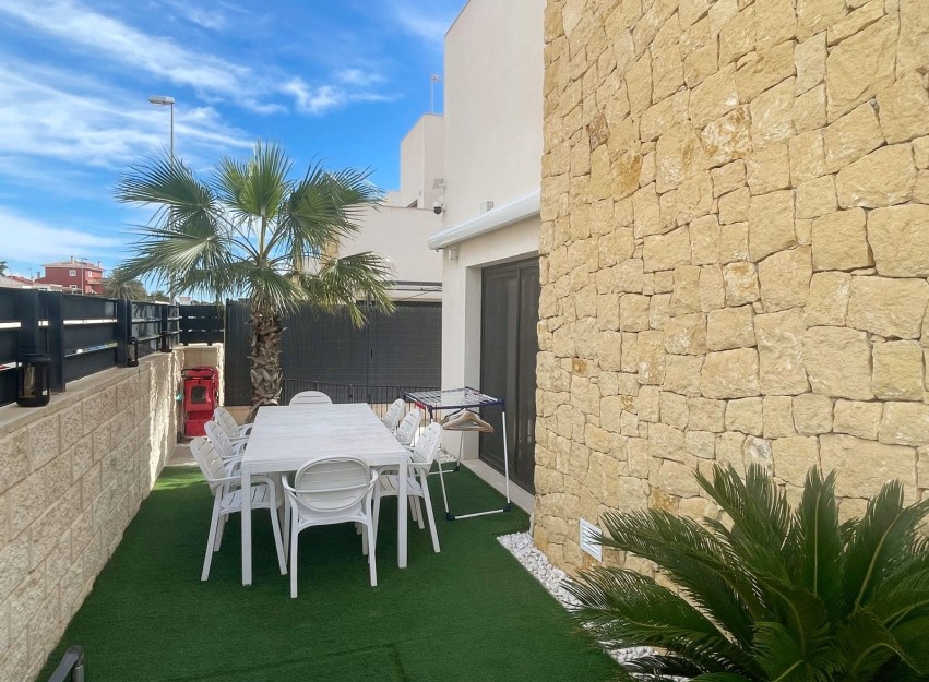 Resale - Villa - Ciudad Quesada - Pueblo Bravo