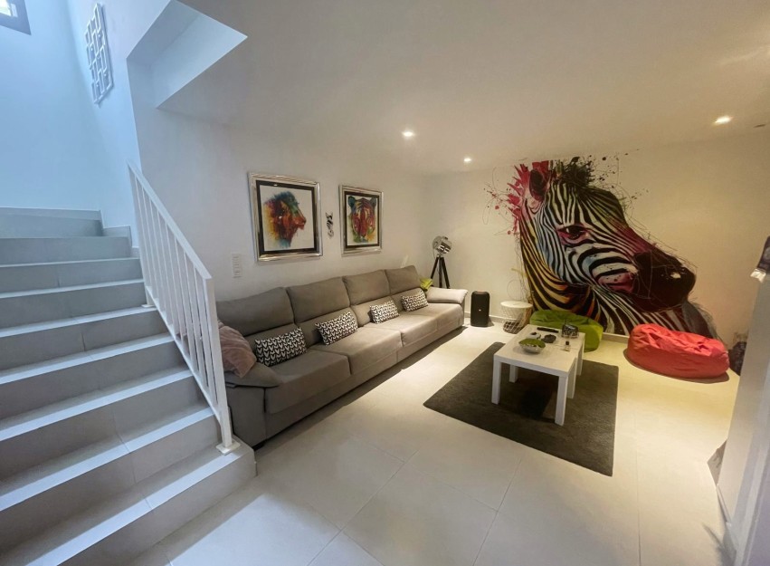 Resale - Villa - Ciudad Quesada - Pueblo Bravo