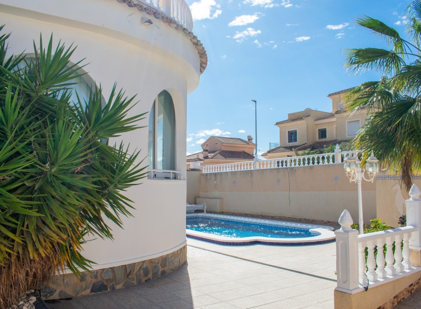 Resale - Villa - Ciudad Quesada - Urbanizaciones