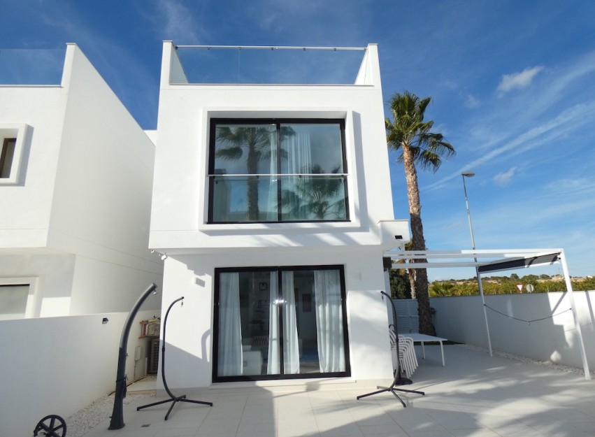Resale - Villa - Ciudad Quesada