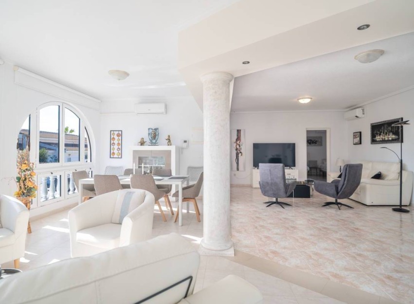 Resale - Villa - Ciudad Quesada