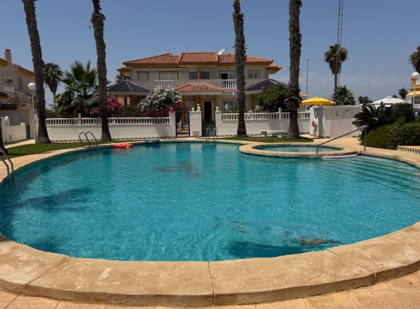 Resale - Villa - Ciudad Quesada