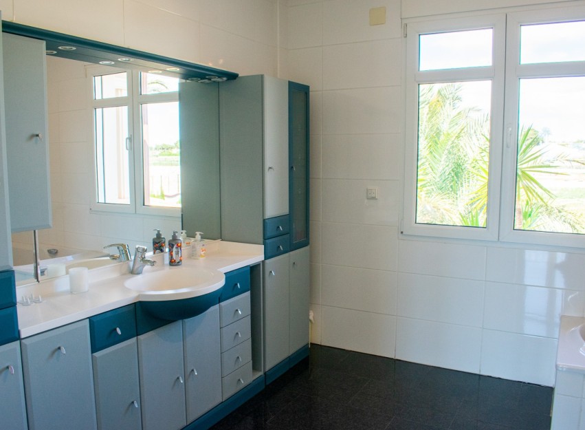 Resale - Villa - Elche - La Marina