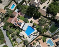 Resale - Villa - Elche