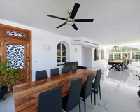 Resale - Villa - Elche