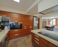 Resale - Villa - Elche