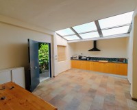 Resale - Villa - Elche