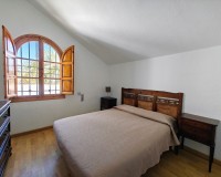 Resale - Villa - Elche