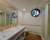 Resale - Villa - Elche