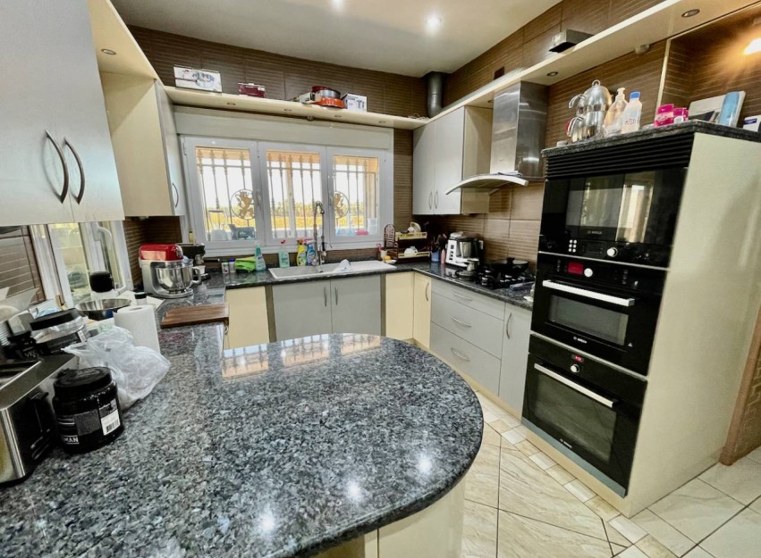 Resale - Villa - Guardamar del Segura
