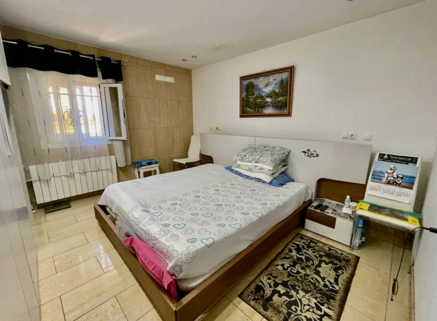 Resale - Villa - Guardamar del Segura