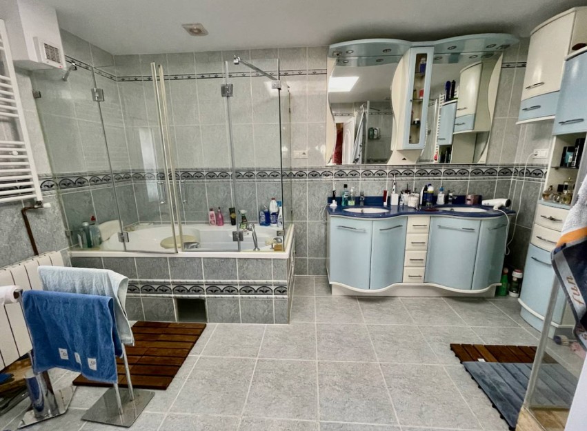 Resale - Villa - Guardamar del Segura