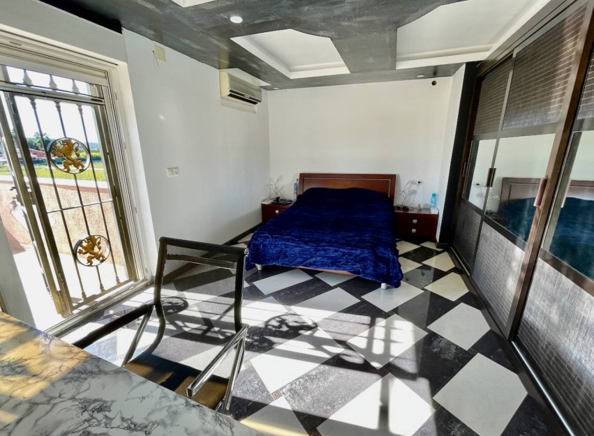 Resale - Villa - Guardamar del Segura