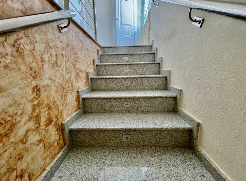 Resale - Villa - Guardamar del Segura