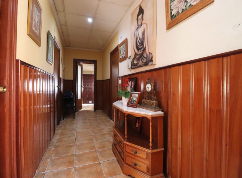 Resale - Villa - Heredades - Heradades