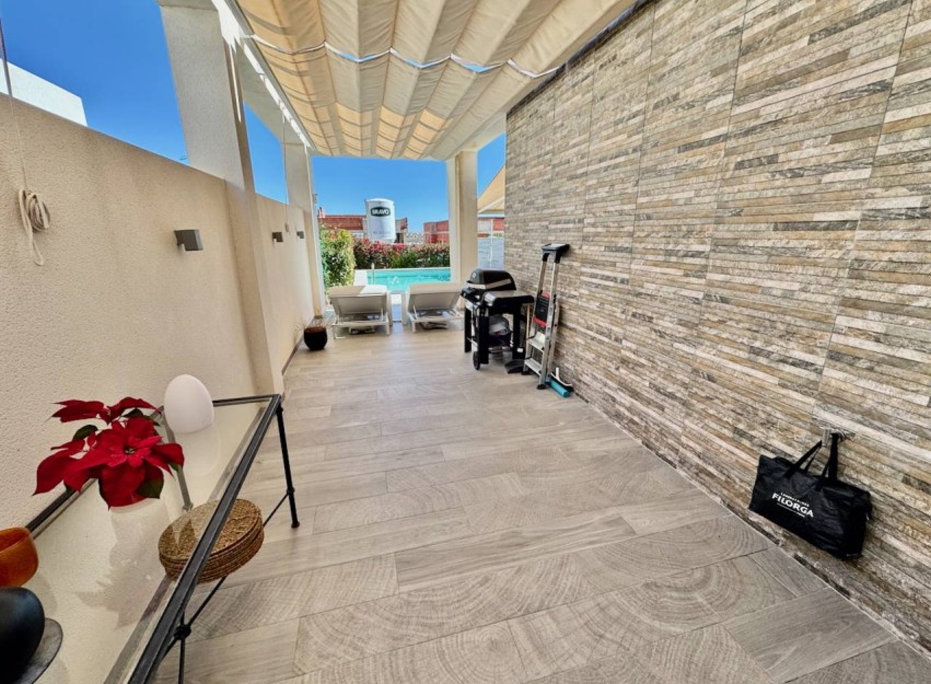 Resale - Villa - La Finca Golf - Algorfa