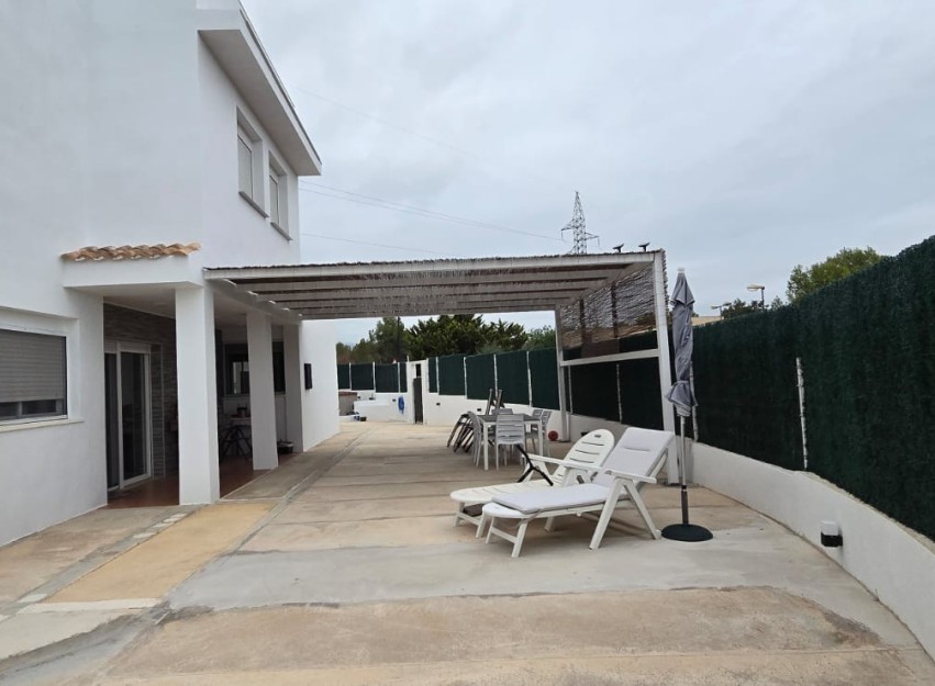 Resale - Villa - La Nucía - Convent De Les Montjes