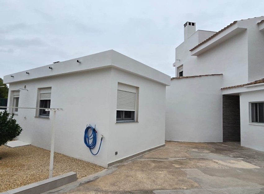 Resale - Villa - La Nucía - Convent De Les Montjes