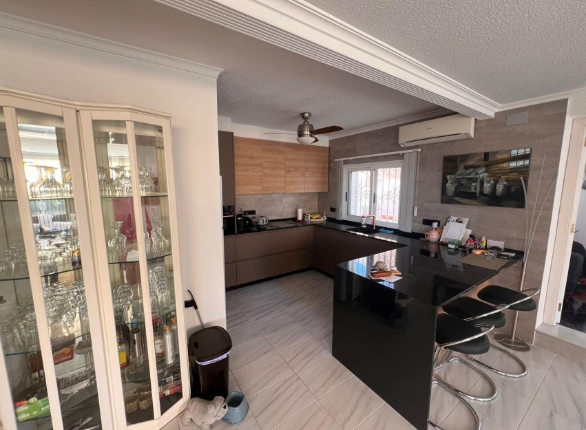 Resale - Villa - La Nucía - Monte Bello