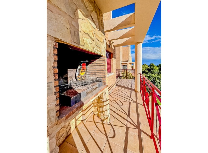 Resale - Villa - La Nucía - Monte Bello