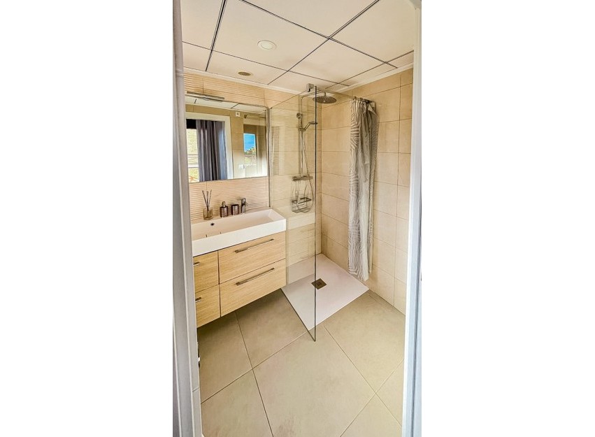 Resale - Villa - La Nucía - Montebello