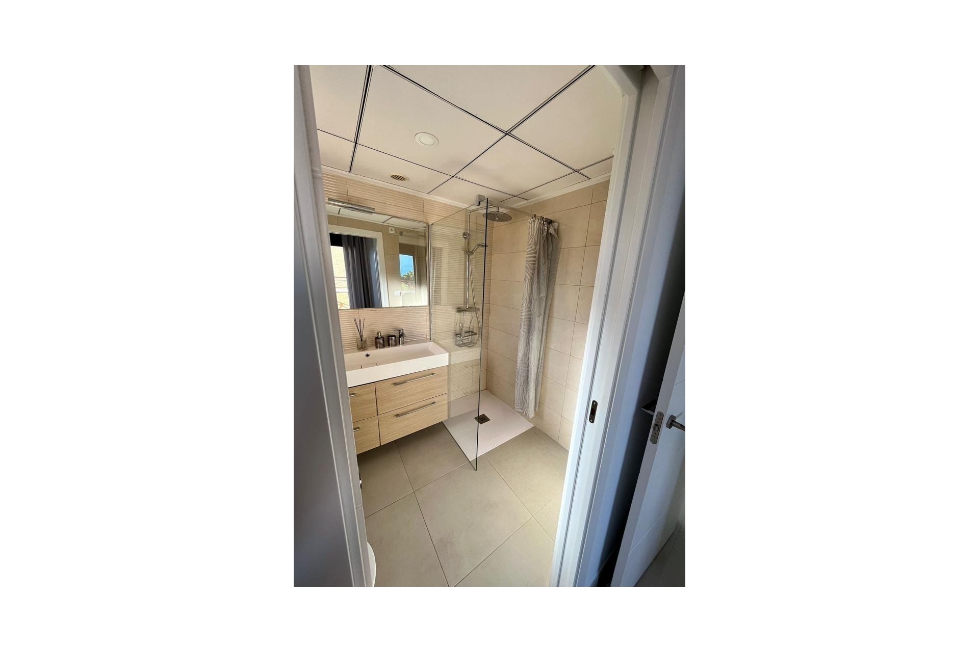Resale - Villa - La Nucía