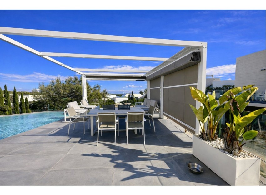 Resale - Villa - Las Colinas Golf Resort - Las Colinas golf