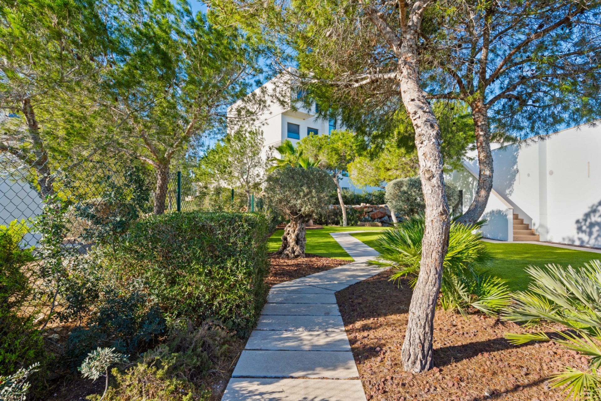 Resale - Villa - Las Colinas Golf Resort - Las Colinas golf