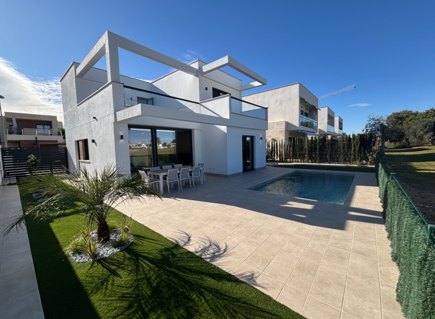 Resale - Villa - Los Alcazares - Roda Golf Resort