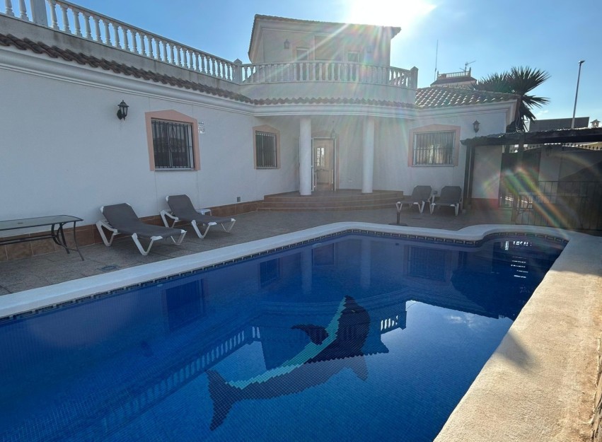 Resale - Villa - Los Alcazares - Santa Rosalia