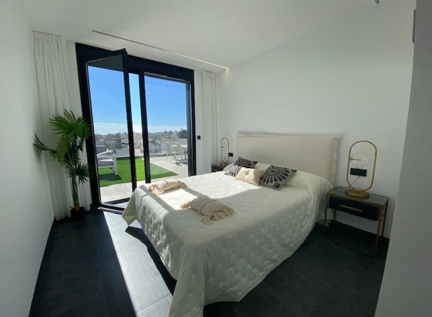 Resale - Villa - Los Balcones - Los Altos del Edén - Los Altos