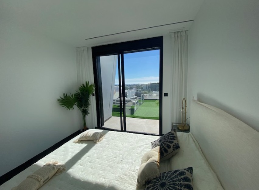Resale - Villa - Los Balcones - Los Altos del Edén - Los Altos