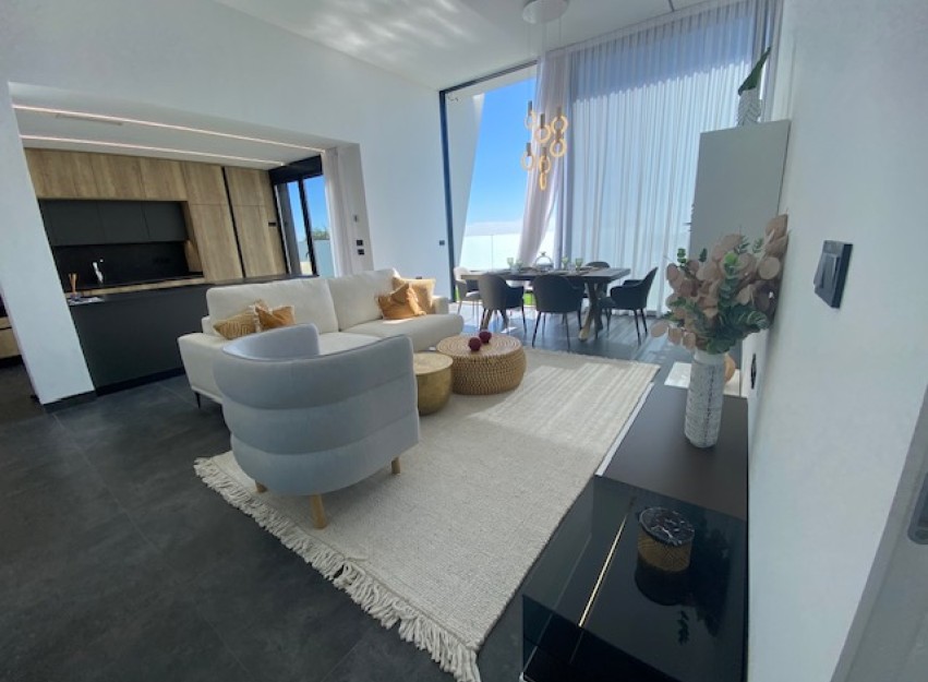 Resale - Villa - Los Balcones - Los Altos del Edén - Los Altos