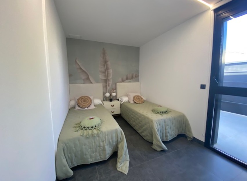 Resale - Villa - Los Balcones - Los Altos del Edén - Los Altos