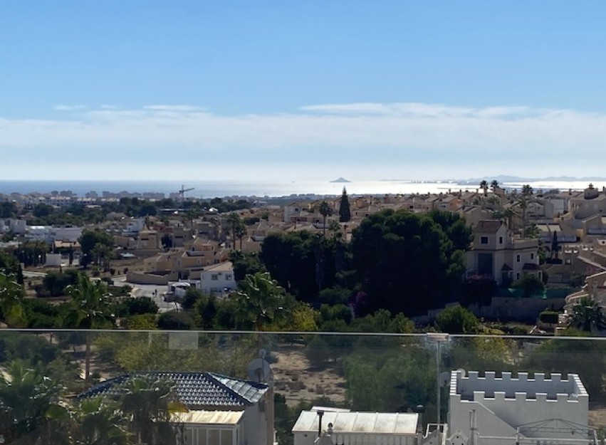 Resale - Villa - Los Balcones - Los Altos del Edén - Los Altos