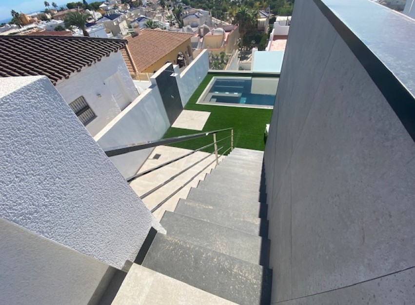 Resale - Villa - Los Balcones - Los Altos del Edén - Los Altos