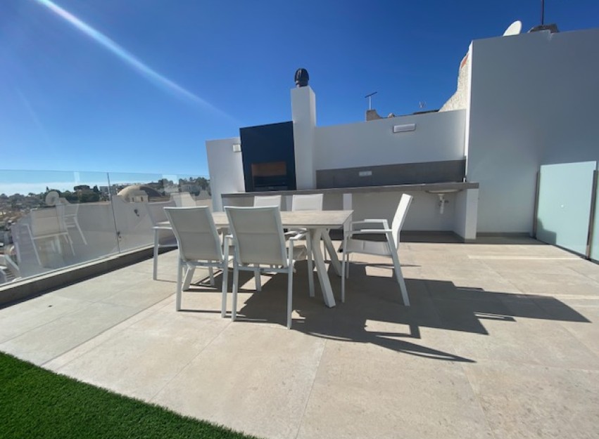 Resale - Villa - Los Balcones - Los Altos del Edén - Los Altos