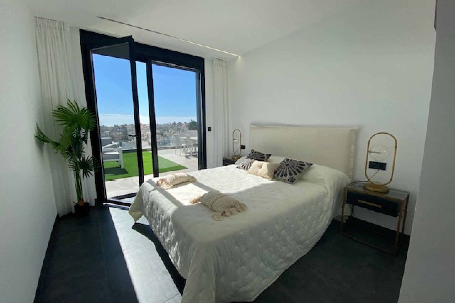 Resale - Villa - Los Balcones - Los Altos