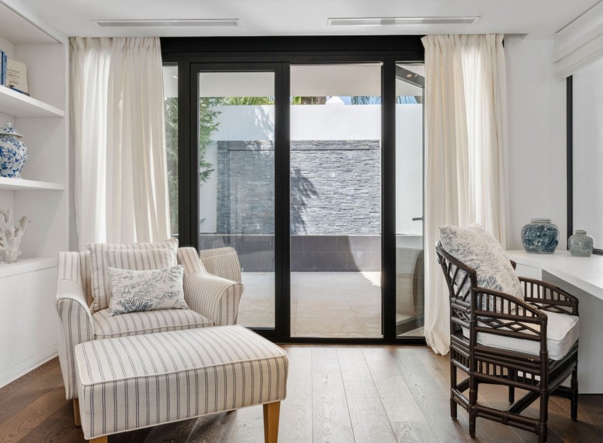 Resale - Villa - Marbella - Los Naranjos de Marbella