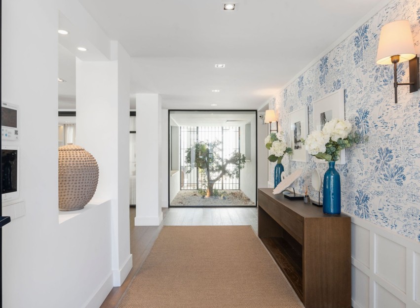 Resale - Villa - Marbella - Los Naranjos de Marbella