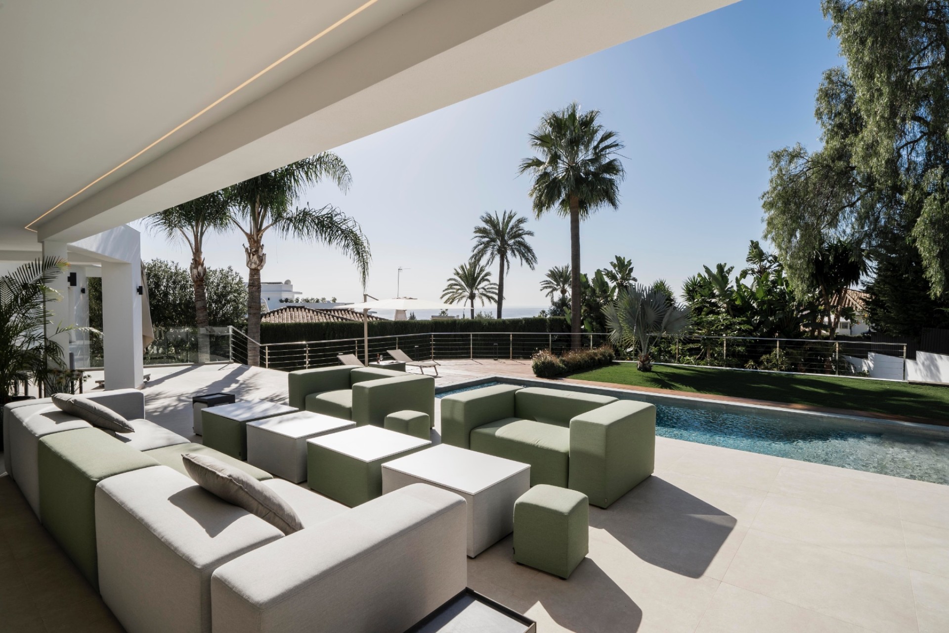 Resale - Villa - Marbella - Nagueles