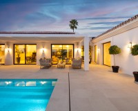 Resale - Villa - Marbella - Nueva Andalucía