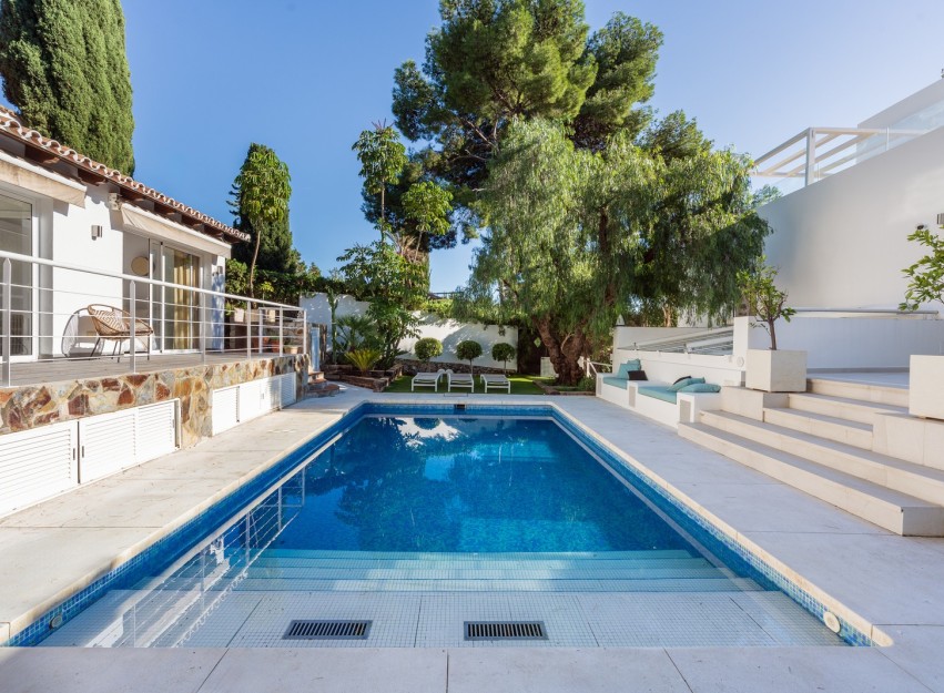 Resale - Villa - Marbella - Nueva Andalucía